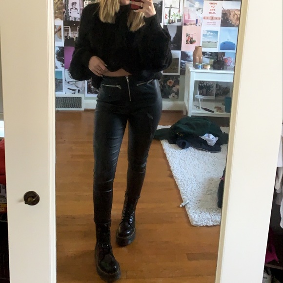 Meet your Posher, Maggie - Picture 2 of 7